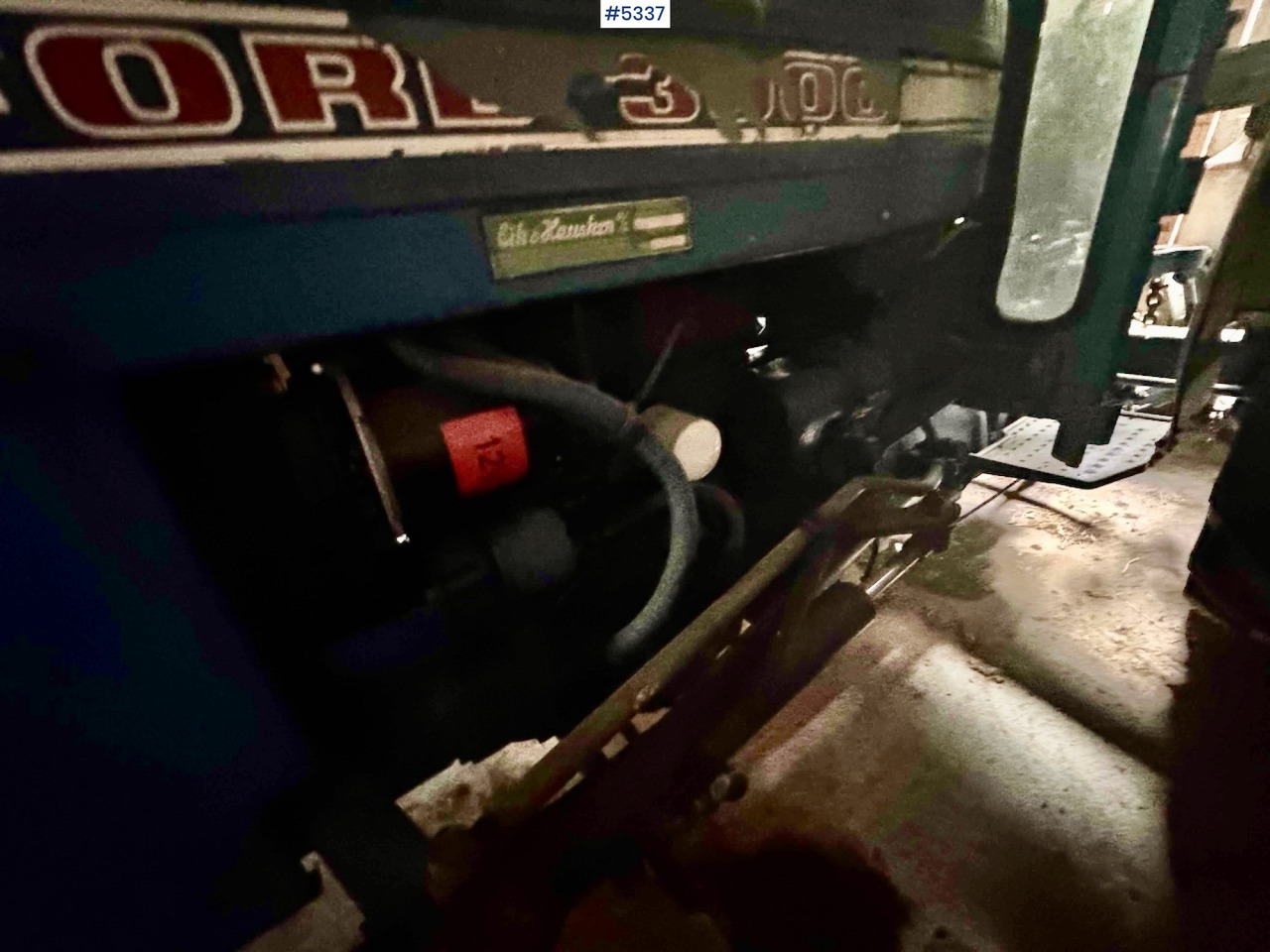 Ford 3000 traktor m/ skuffe - Trator: foto 5 Ford 3000 traktor m/ skuffe - Trator: foto 5