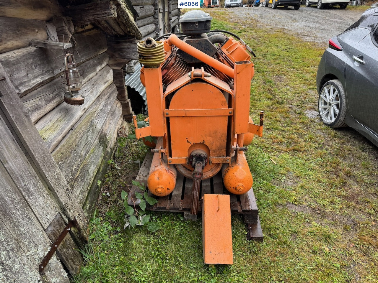 Koberg 75 w/ 1 hammer, grease pot and some stretchers. - Compressor de ar: foto 5 Koberg 75 w/ 1 hammer, grease pot and some stretchers. - Compressor de ar: foto 5