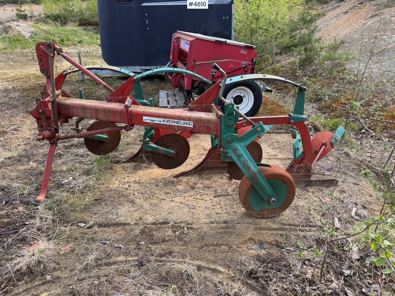 Kverneland Mod A 3-furrow plough - Maquina para lavrar a terra: foto 5 Kverneland Mod A 3-furrow plough - Maquina para lavrar a terra: foto 5