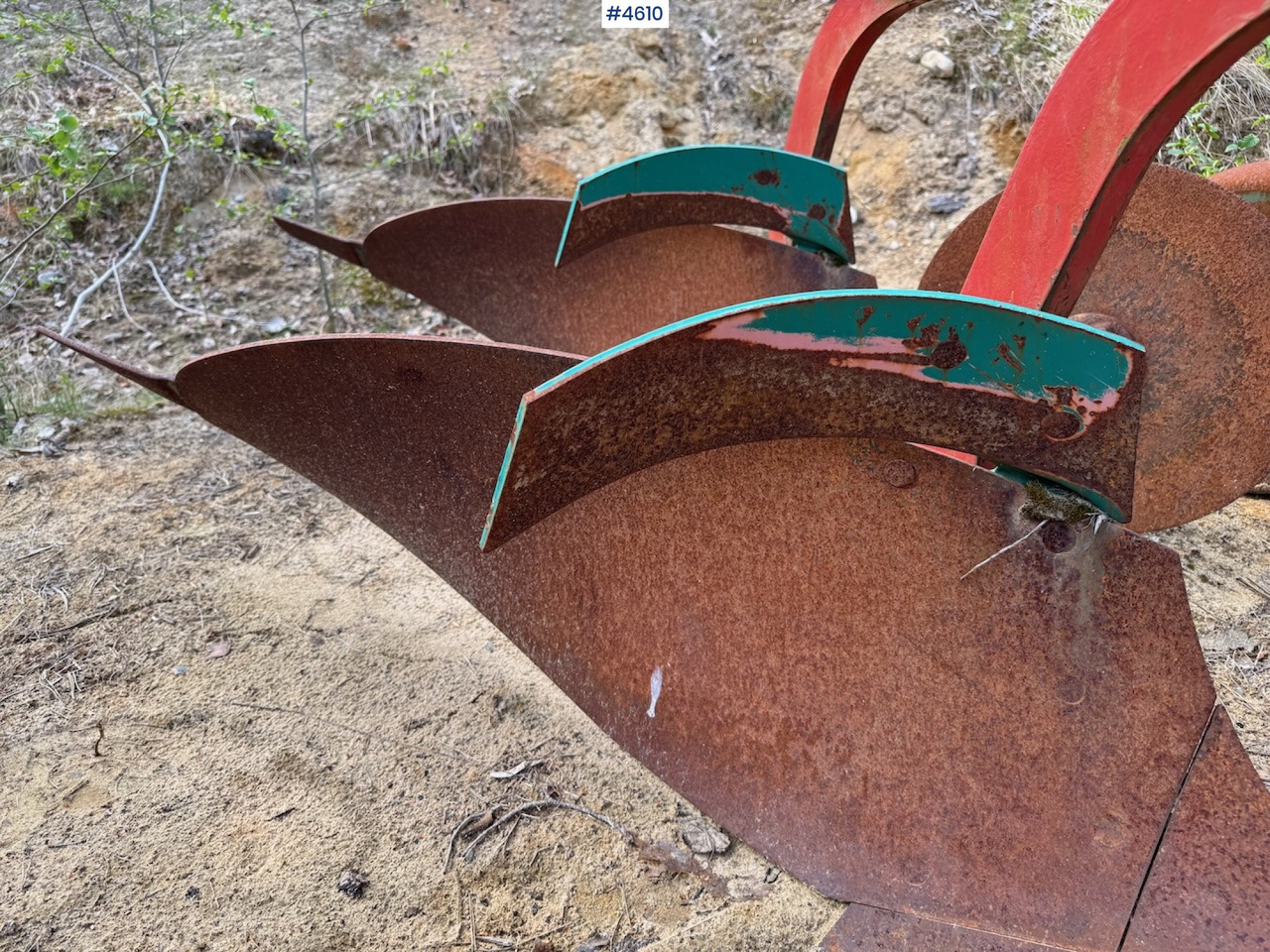 Maquina para lavrar a terra Kverneland Mod A 3-furrow plough: foto 8
