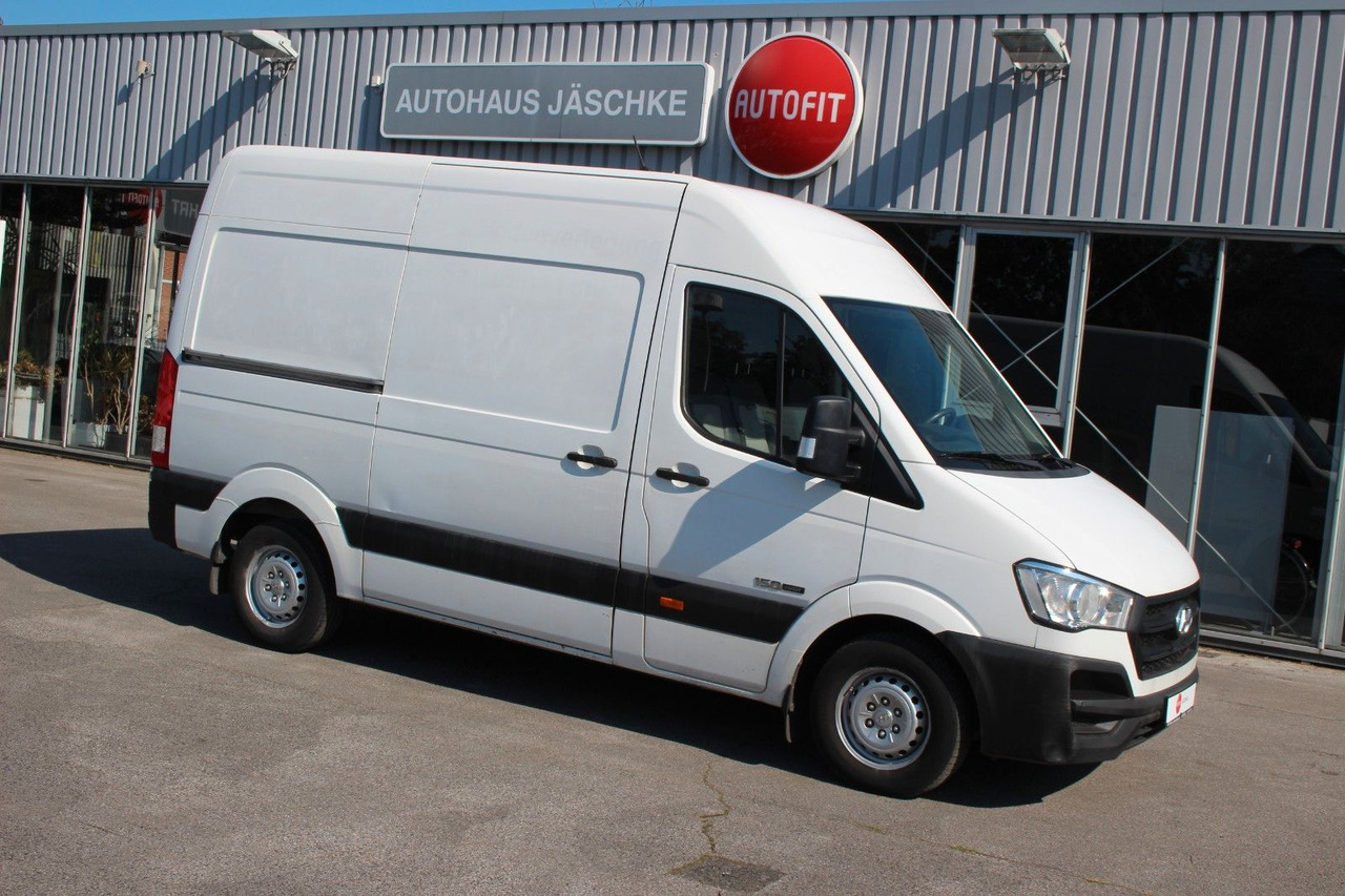 Hyundai H350 Klima L2H2 1.Hand 137tKM - Furgão de passageiros: foto 1 Hyundai H350 Klima L2H2 1.Hand 137tKM - Furgão de passageiros: foto 1