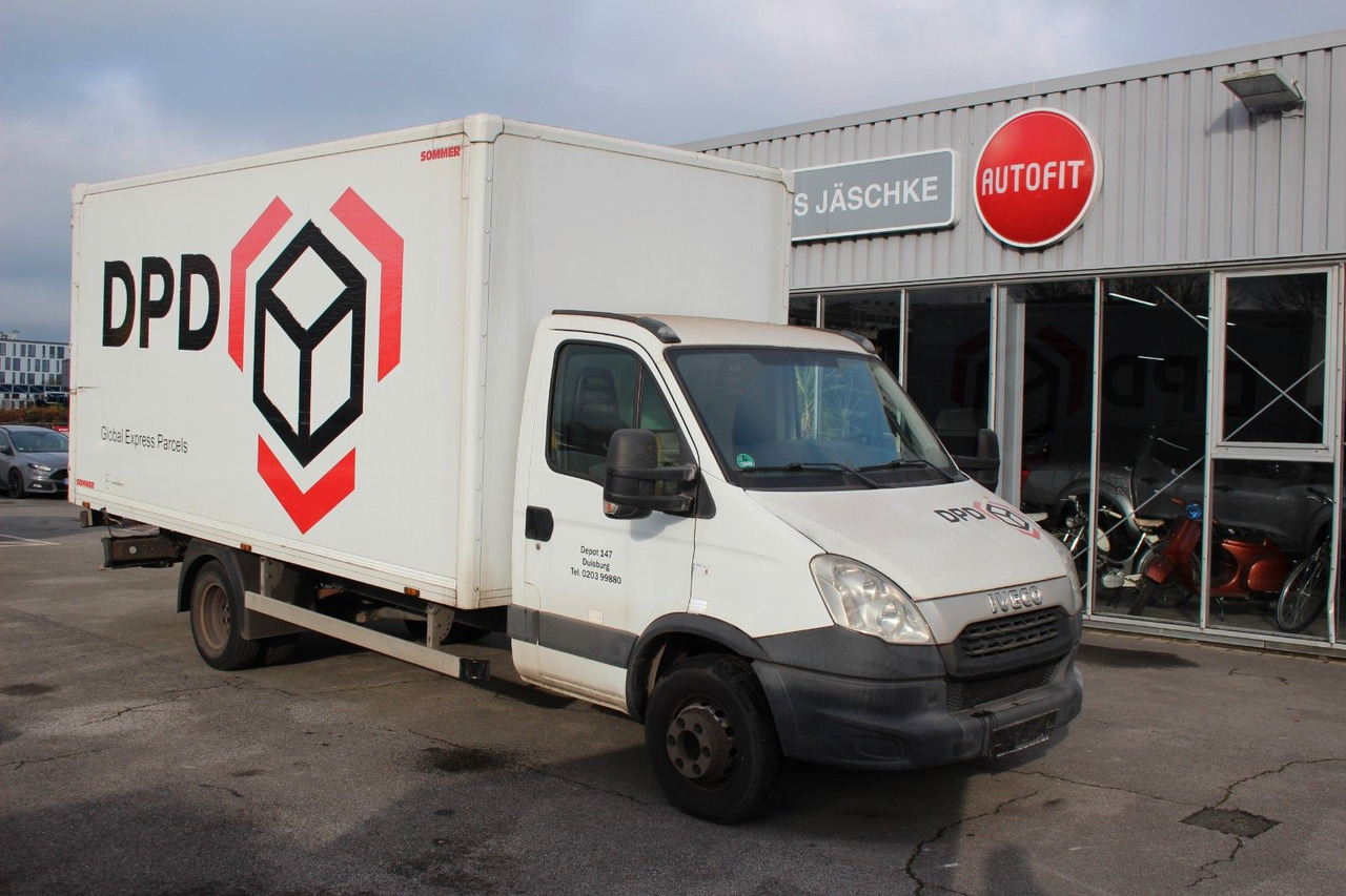 Iveco Daily 70C17 Koffer - Carrinha de contentor: foto 1 Iveco Daily 70C17 Koffer - Carrinha de contentor: foto 1