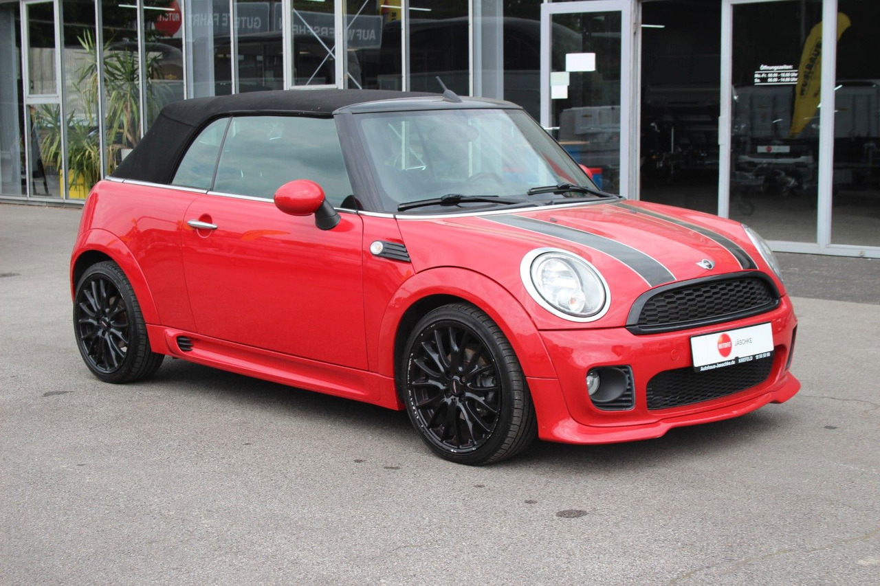 MINI COOPER Cabrio "Works Exterieur" Pepper 114tKM - Automóvel: foto 2 MINI COOPER Cabrio "Works Exterieur" Pepper 114tKM - Automóvel: foto 2