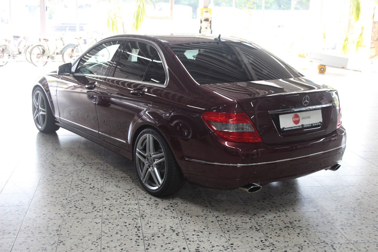Mercedes-Benz C 230 Avantgarde Automatik sehr gepflegt! 130tKM - Sedan: foto 3 Mercedes-Benz C 230 Avantgarde Automatik sehr gepflegt! 130tKM - Sedan: foto 3