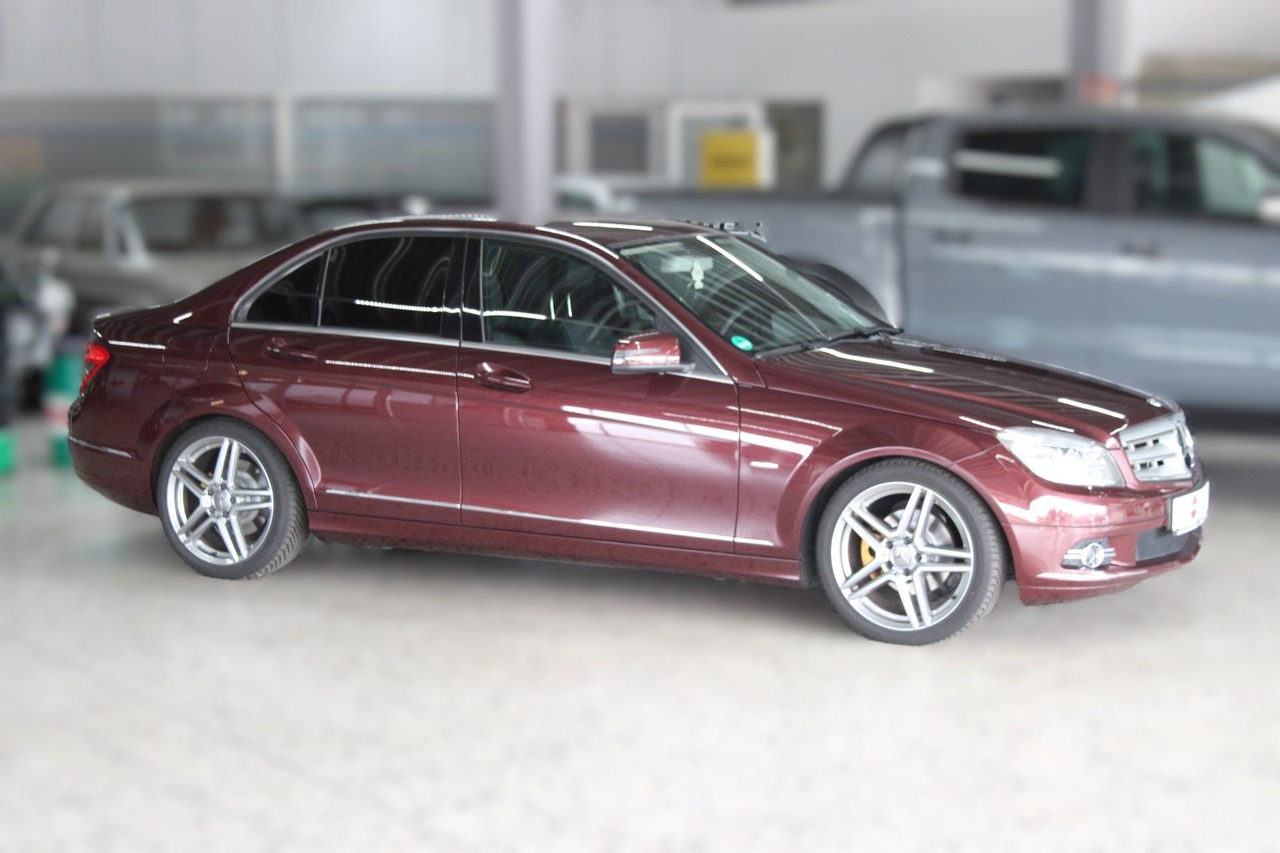 Mercedes-Benz C 230 Avantgarde Automatik sehr gepflegt! 130tKM - Sedan: foto 1 Mercedes-Benz C 230 Avantgarde Automatik sehr gepflegt! 130tKM - Sedan: foto 1