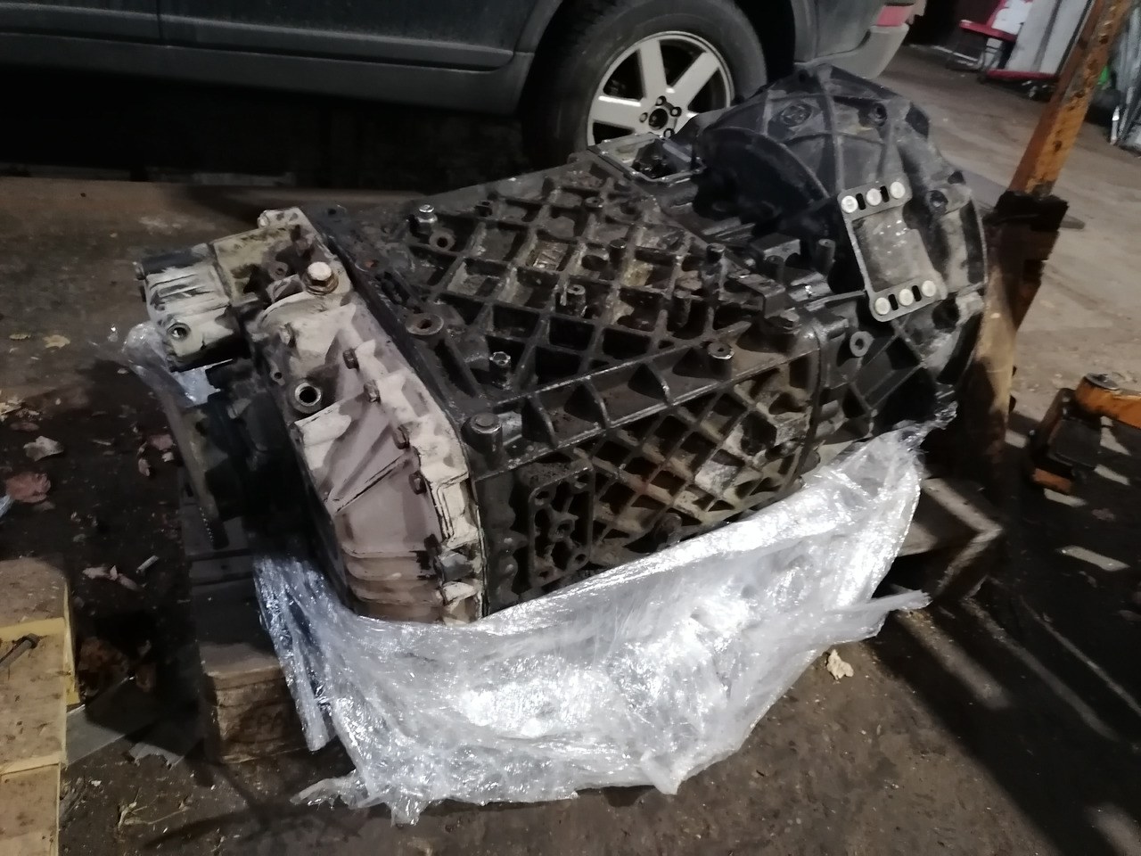 MAN DAF REMANUFACTURED gearbox ZF 16S151 ratio 0,84 - Caixa de velocidade: foto 3 MAN DAF REMANUFACTURED gearbox ZF 16S151 ratio 0,84 - Caixa de velocidade: foto 3