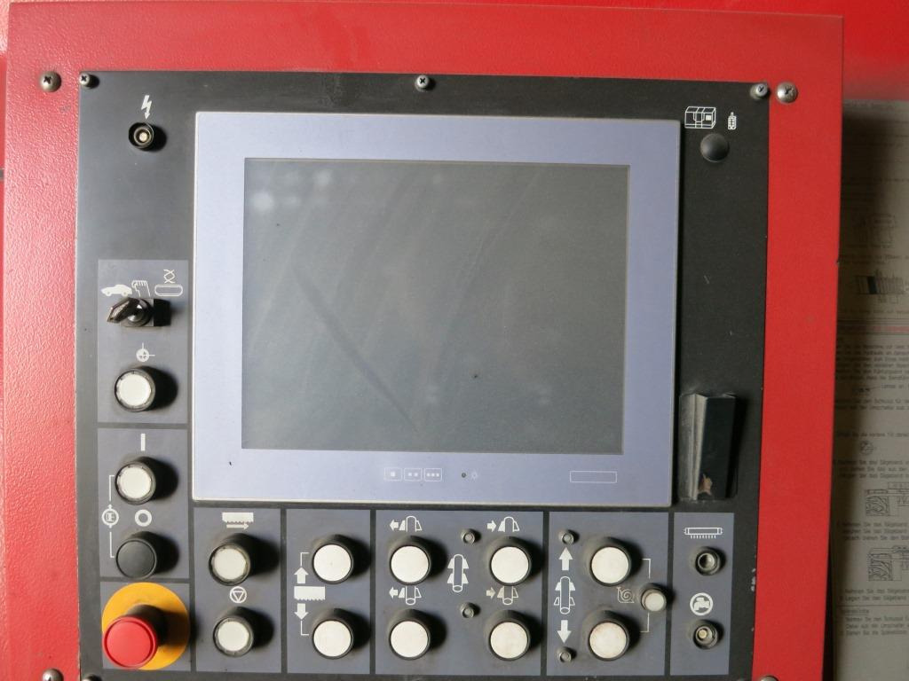 AMADA HFA 530 CNC - Máquina para metal: foto 3 AMADA HFA 530 CNC - Máquina para metal: foto 3