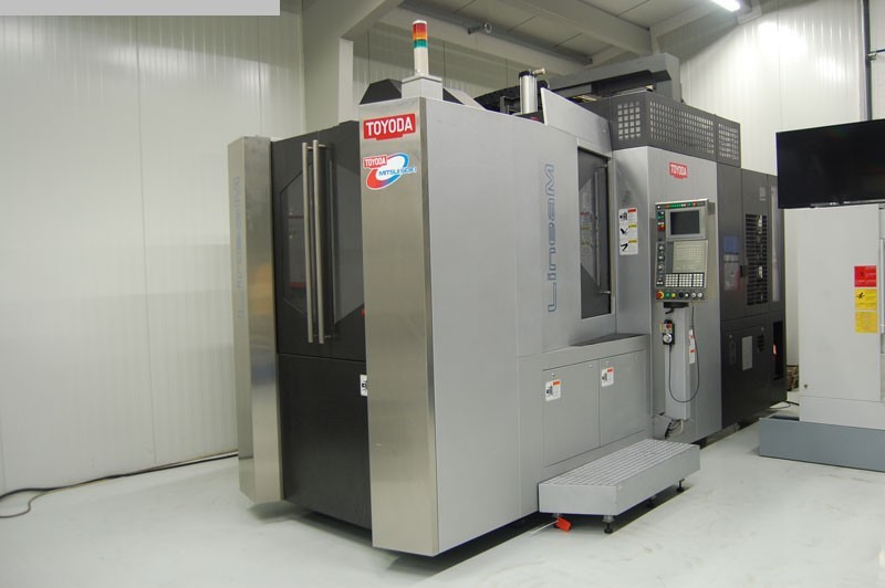 TOYODA Lineam III - Centro de maquinação CNC: foto 1 TOYODA Lineam III - Centro de maquinação CNC: foto 1