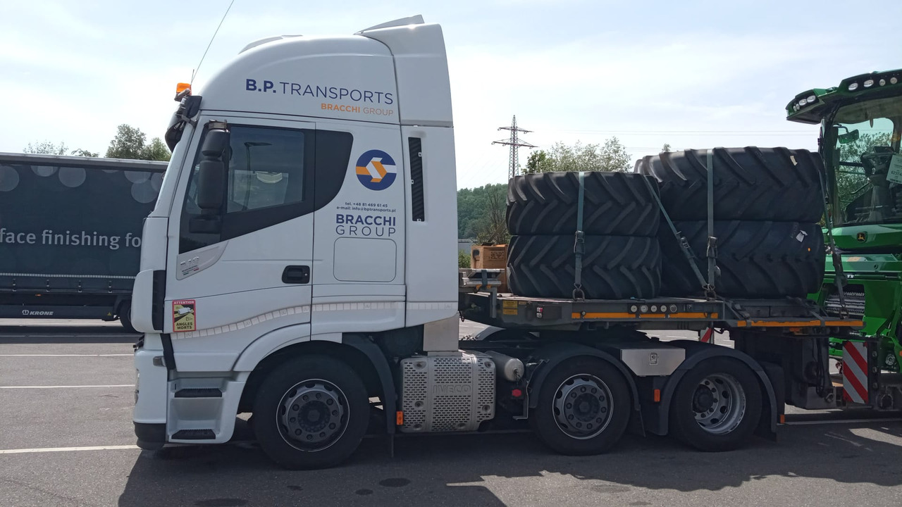 IVECO IVECO STRALIS 510 Hi-Way AS 440STX/P Euro VI z salonu Italia - Tractor: foto 2 IVECO IVECO STRALIS 510 Hi-Way AS 440STX/P Euro VI z salonu Italia - Tractor: foto 2
