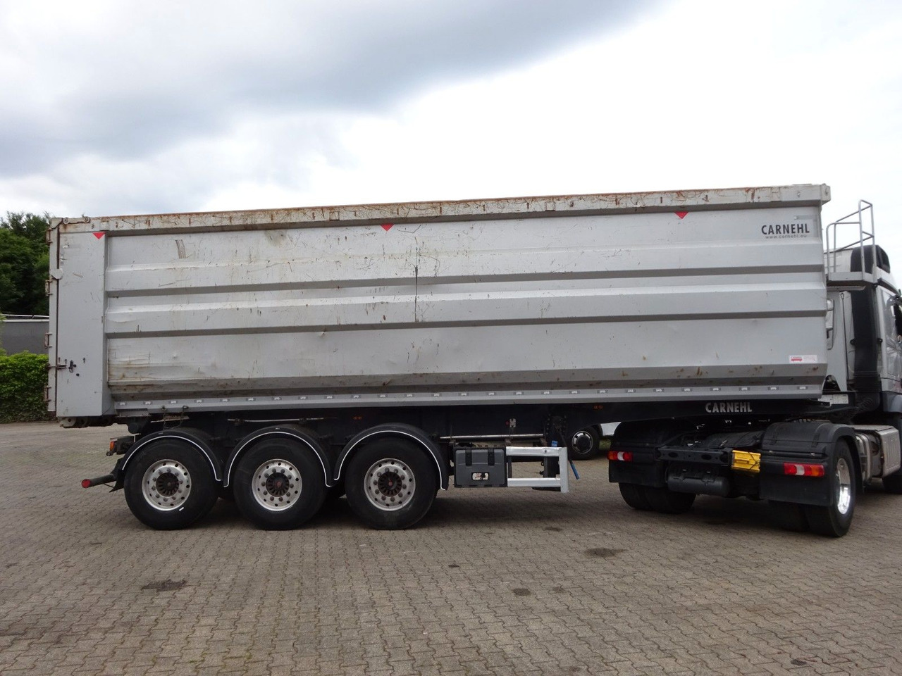 Carnehl Kipp Auflieger aus Stahl mit 3 Achsen 50 Kubik - Semi-reboque basculante: foto 2 Carnehl Kipp Auflieger aus Stahl mit 3 Achsen 50 Kubik - Semi-reboque basculante: foto 2