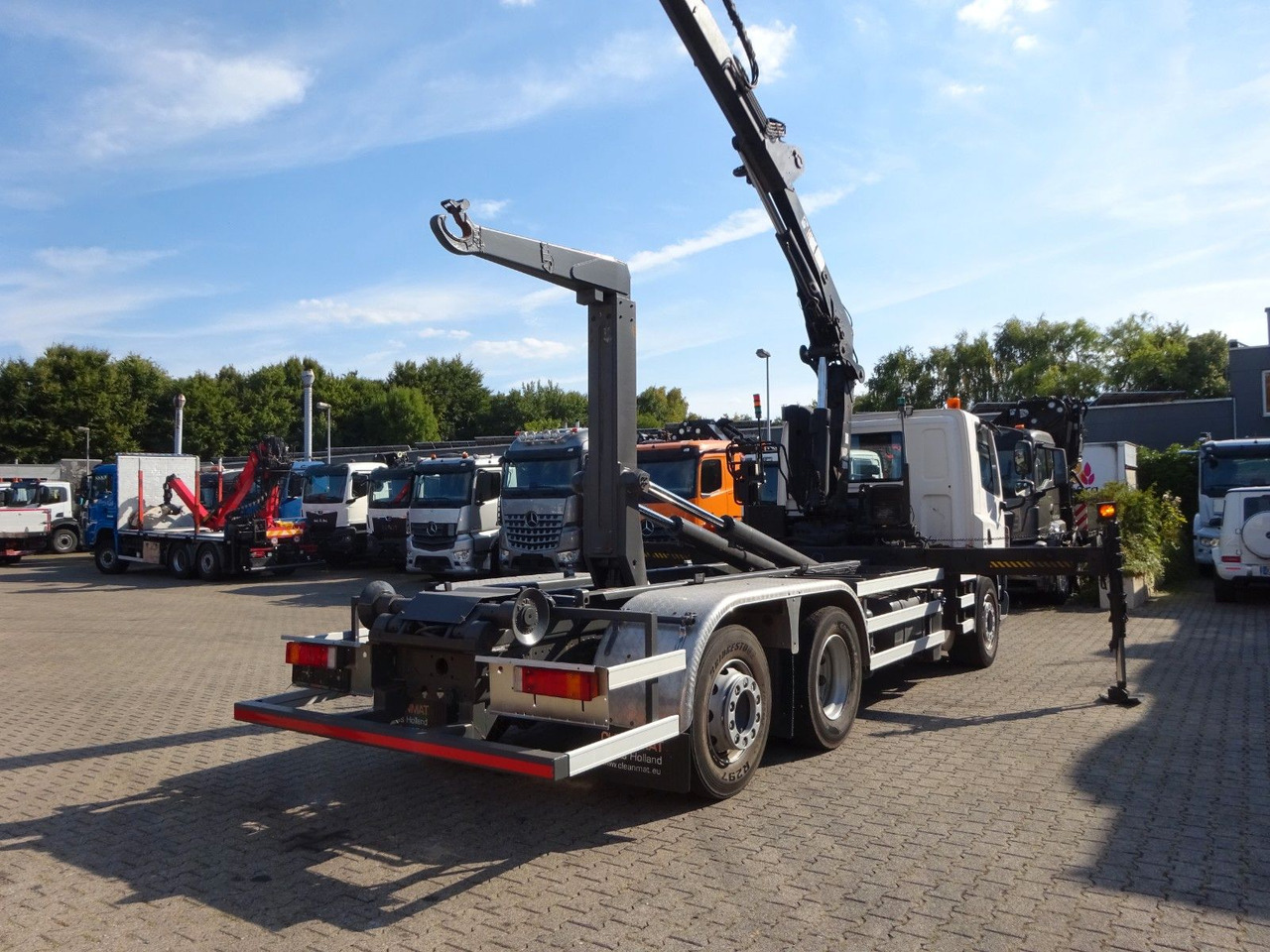 DAF 28-250 CF Abroller + HIA B195-3 Kran - Camião polibenne, Camião grua: foto 5 DAF 28-250 CF Abroller + HIA B195-3 Kran - Camião polibenne, Camião grua: foto 5