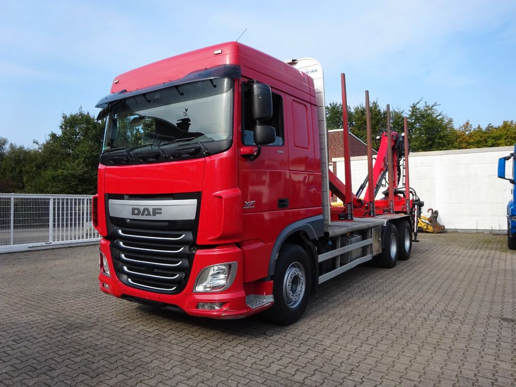 DAF XF 510 + EPSILON M120Z Holzheckladekran +Greifer - Camião de transporte de madeira, Camião grua: foto 4 DAF XF 510 + EPSILON M120Z Holzheckladekran +Greifer - Camião de transporte de madeira, Camião grua: foto 4