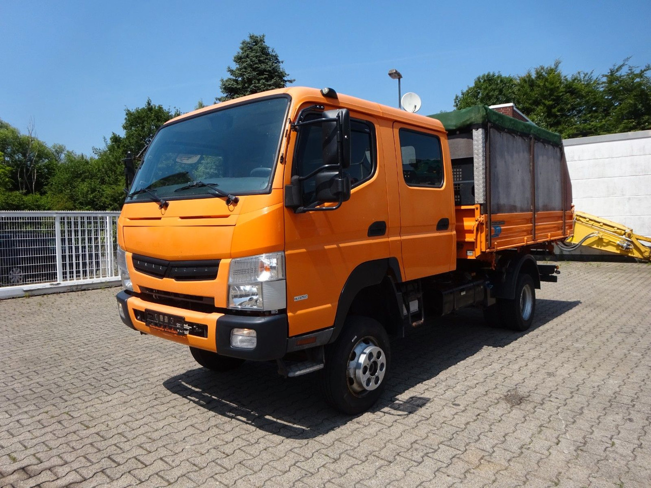 FUSO Canter Doppelkabine MEILLER 3Skipper 4x4 - Carrinha basculante: foto 3 FUSO Canter Doppelkabine MEILLER 3Skipper 4x4 - Carrinha basculante: foto 3
