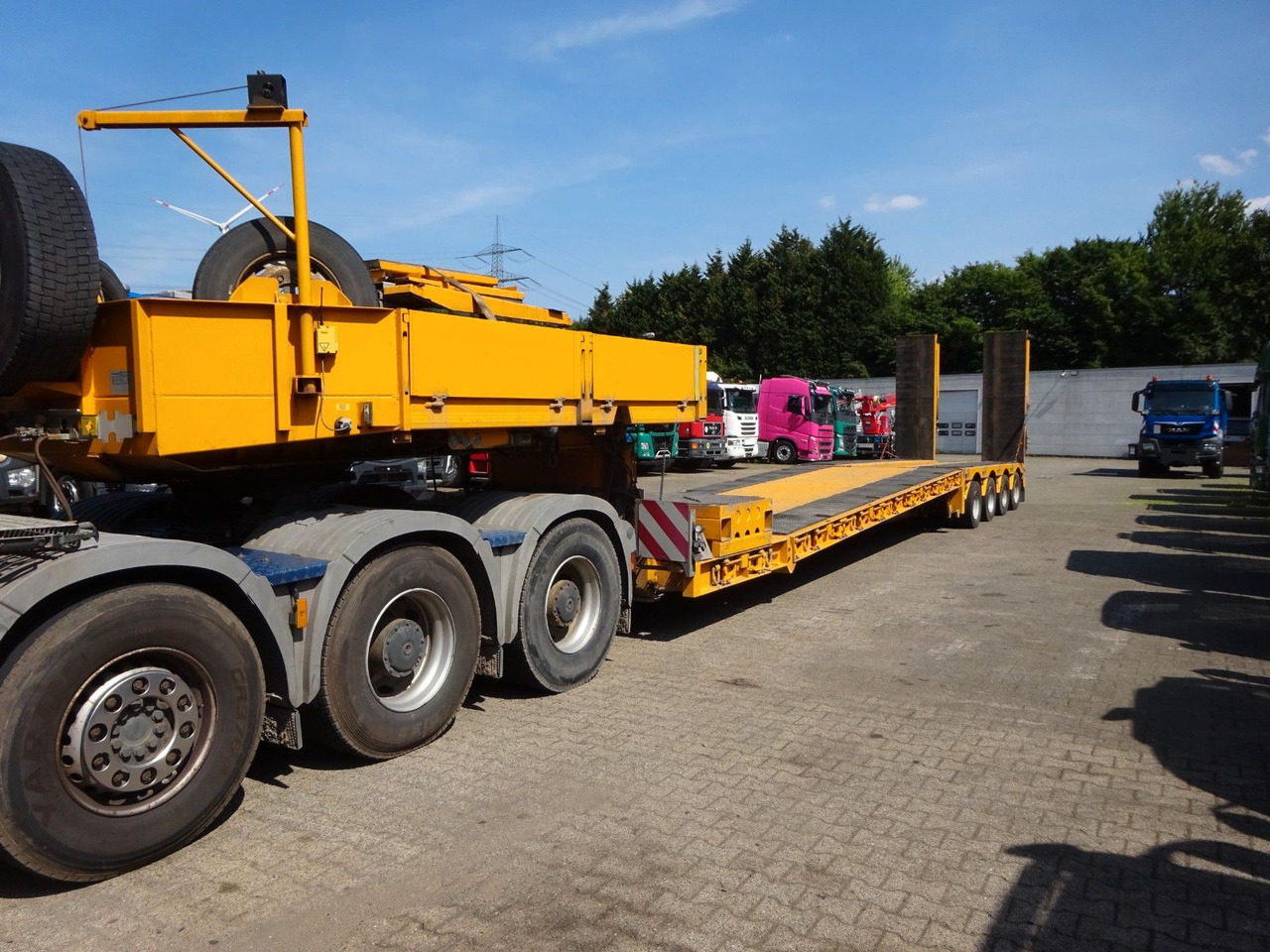 Faymonville 4 Achser Tiefbett abnehmbarem S-Hals ausziehbar - Semi-reboque baixa: foto 2 Faymonville 4 Achser Tiefbett abnehmbarem S-Hals ausziehbar - Semi-reboque baixa: foto 2