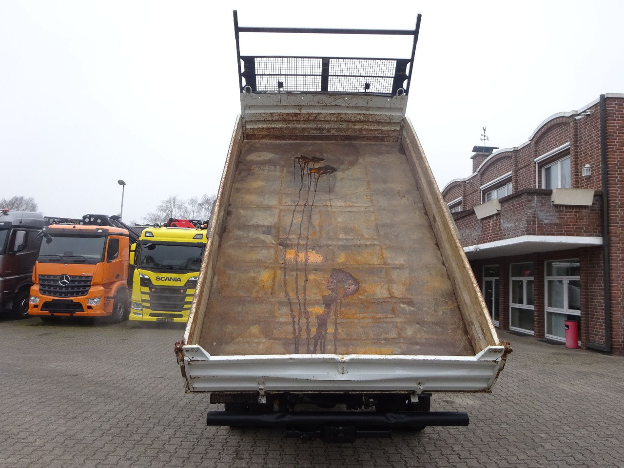 Iveco 80-210 Eurocargo MEILLER 3SKipper 4x2 - Camião basculante: foto 4 Iveco 80-210 Eurocargo MEILLER 3SKipper 4x2 - Camião basculante: foto 4