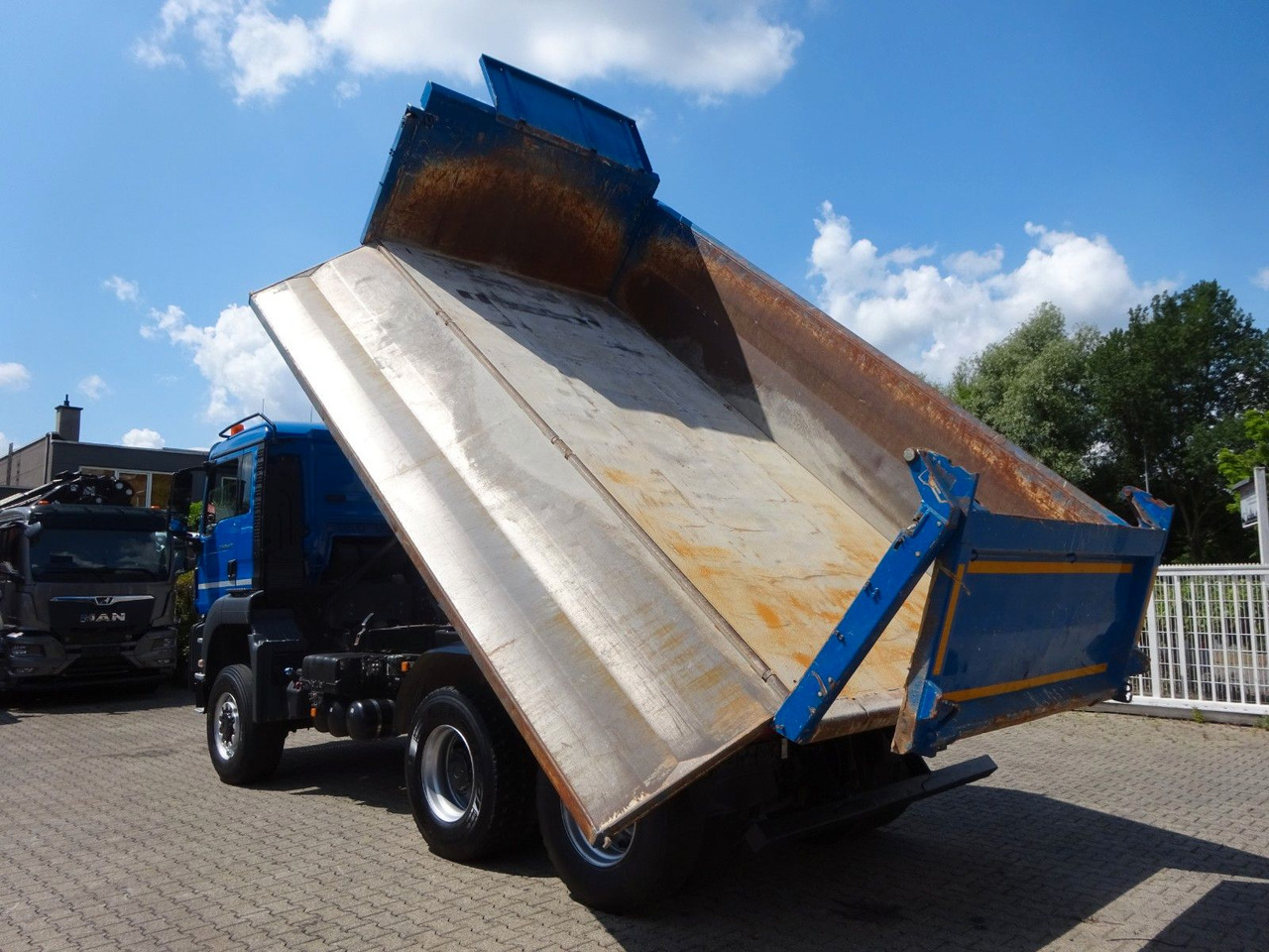 MAN 26.420 TGS MEILER 3Skipper + Bordmatik 6x6 - Camião basculante, Camião grua: foto 4 MAN 26.420 TGS MEILER 3Skipper + Bordmatik 6x6 - Camião basculante, Camião grua: foto 4