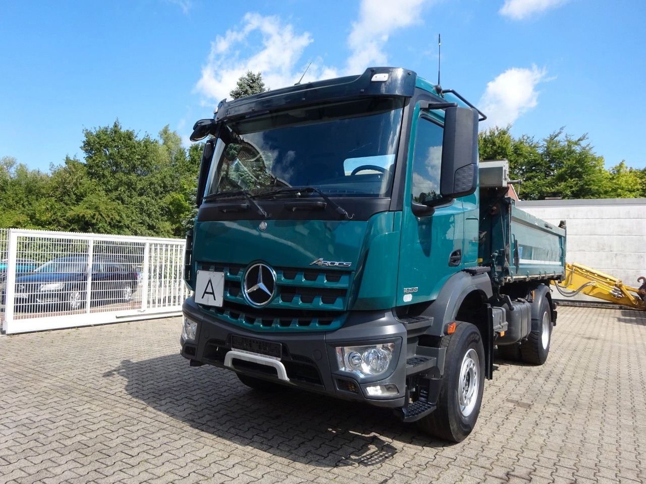 Mercedes-Benz 1833 Actros MEILLER 3Skipper 4x2 - Camião basculante: foto 3 Mercedes-Benz 1833 Actros MEILLER 3Skipper 4x2 - Camião basculante: foto 3