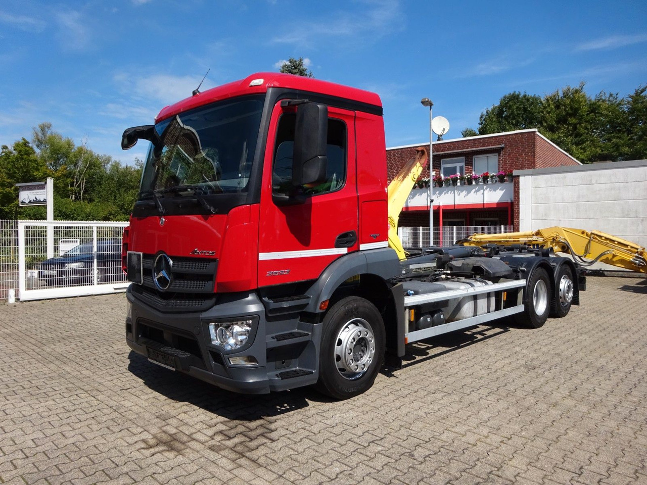 Mercedes-Benz 2532 ANTOS MEILLER Abroller Lift+Lenkachse 6x2 - Camião polibenne: foto 3 Mercedes-Benz 2532 ANTOS MEILLER Abroller Lift+Lenkachse 6x2 - Camião polibenne: foto 3