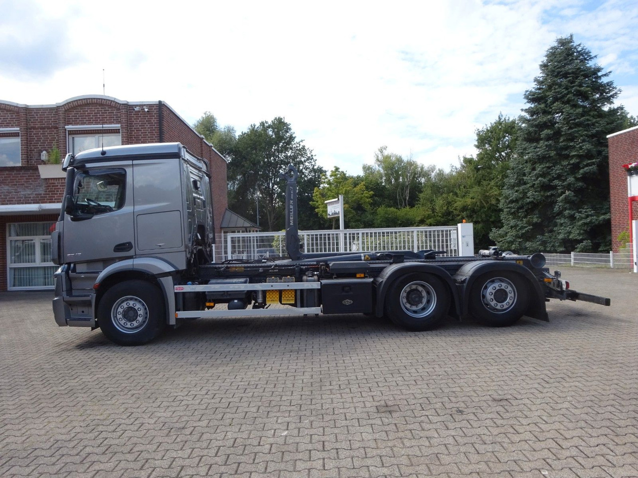 Mercedes-Benz 2545 Actros MEILLER Abroller +Lift-Lenkachse - Camião polibenne: foto 3 Mercedes-Benz 2545 Actros MEILLER Abroller +Lift-Lenkachse - Camião polibenne: foto 3