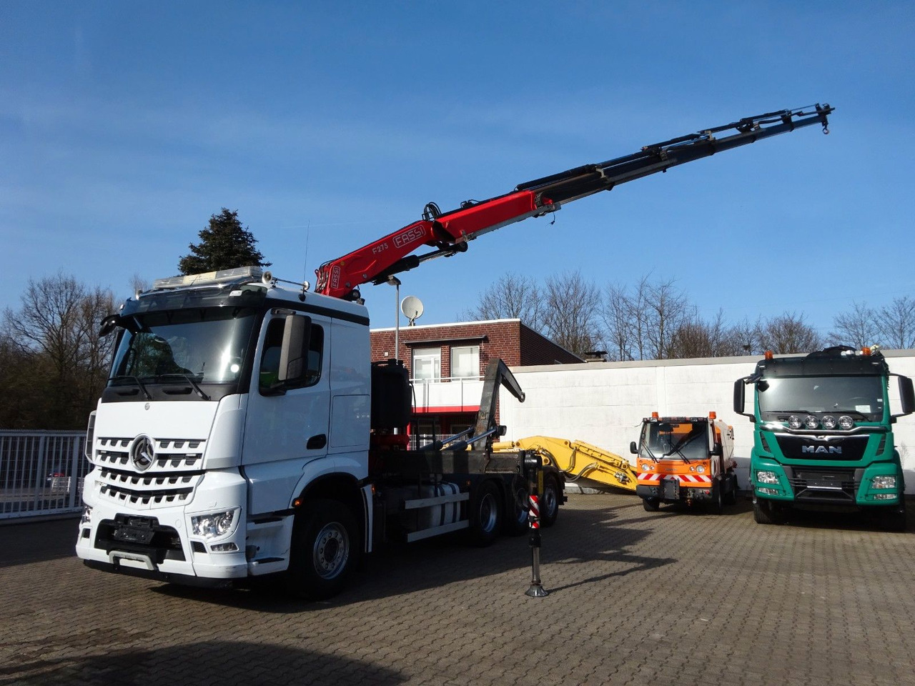 Mercedes-Benz 3248 Fassi Abroller + Fassi F275A 8x4 TRIDEM - Camião grua: foto 5 Mercedes-Benz 3248 Fassi Abroller + Fassi F275A 8x4 TRIDEM - Camião grua: foto 5