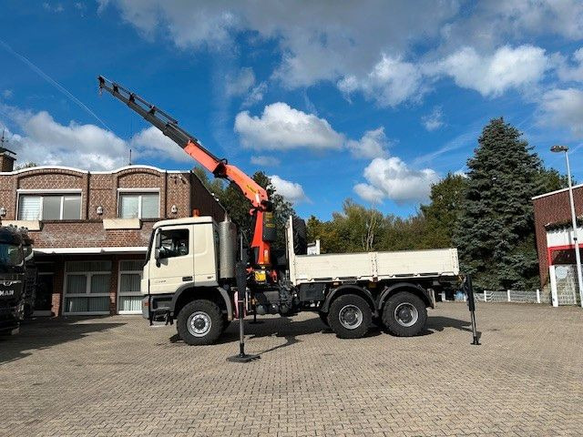 Mercedes-Benz 3344 Actros Pritsche + PK 34002 6x6 - Camião grua: foto 3 Mercedes-Benz 3344 Actros Pritsche + PK 34002 6x6 - Camião grua: foto 3