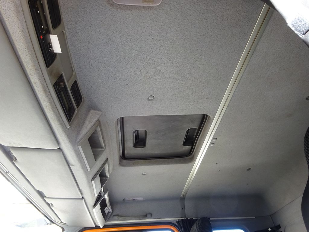 Camião de caixa aberta/ Plataforma Mercedes-Benz 822 Atego Pritsche Doppelkabine 4x2: foto 12