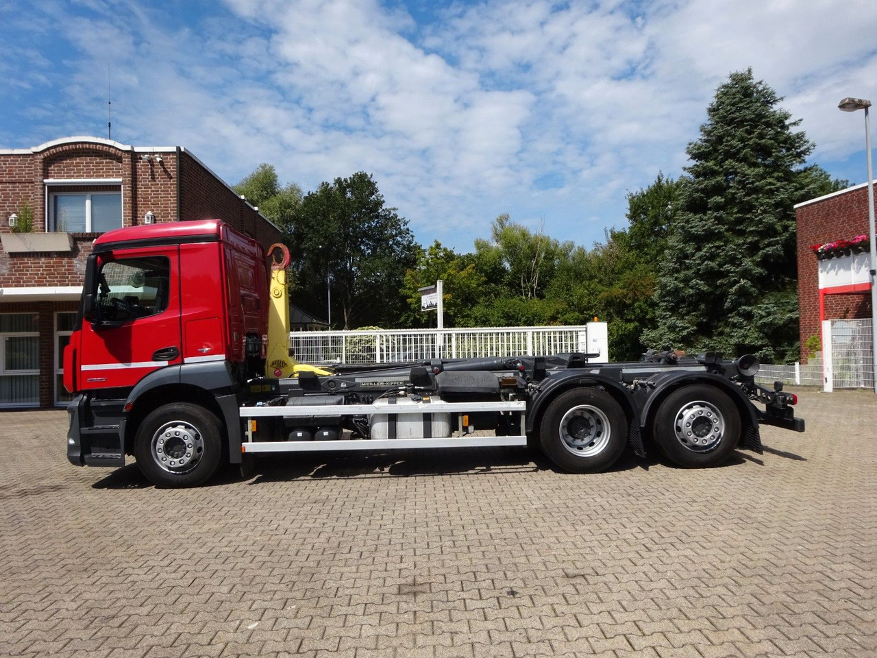 Mercedes-Benz Antos 2532 MEILLER Abroller Lift+Lenkachse 6x2 - Camião polibenne: foto 4 Mercedes-Benz Antos 2532 MEILLER Abroller Lift+Lenkachse 6x2 - Camião polibenne: foto 4