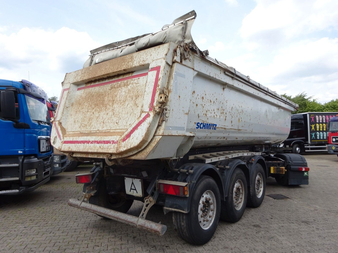 Semi-reboque basculante Schmitz Cargobull SGF S3 Kipp Auflieger Mulde mit 3 Achsen: foto 6