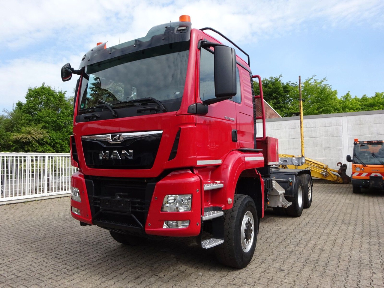 MAN 28.500 TGS mit Lift+Lenkachse Allrad - Tractor: foto 1 MAN 28.500 TGS mit Lift+Lenkachse Allrad - Tractor: foto 1