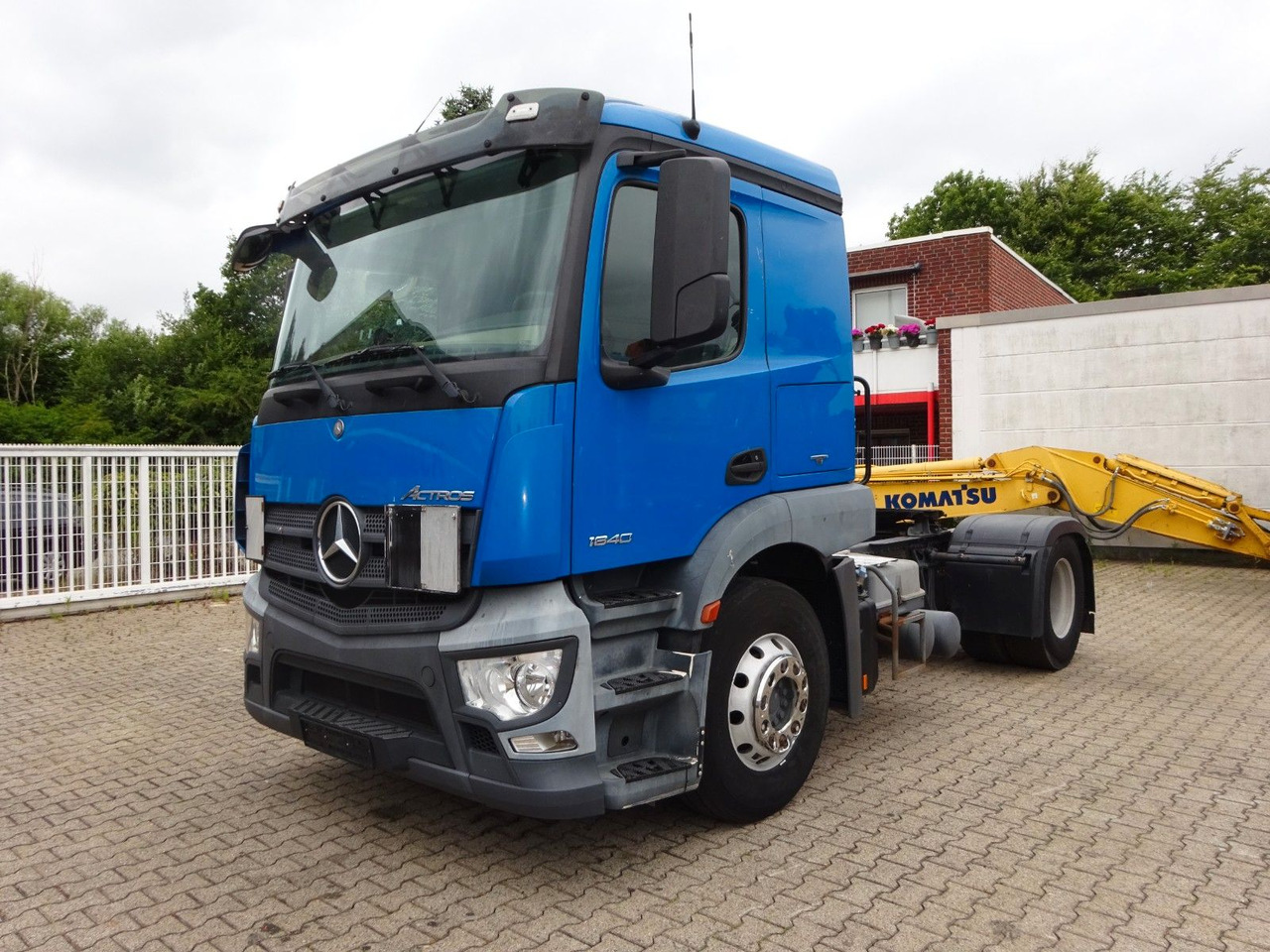 Mercedes-Benz 1840 Actros SZM 4x2 - Tractor: foto 2 Mercedes-Benz 1840 Actros SZM 4x2 - Tractor: foto 2