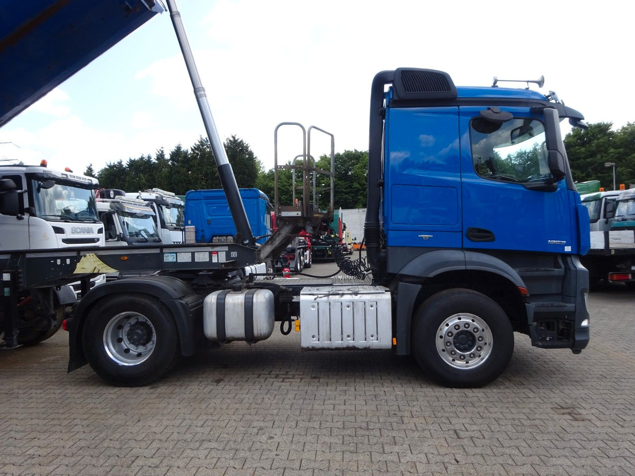 Mercedes-Benz 1853 Arocs SZM mit Kipperpumpe - Tractor: foto 5 Mercedes-Benz 1853 Arocs SZM mit Kipperpumpe - Tractor: foto 5