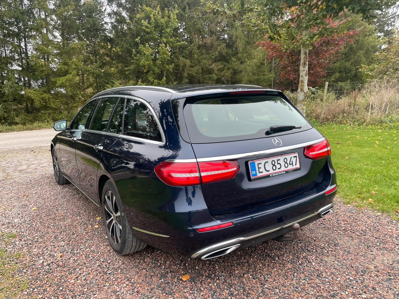 Mercedes-Benz E 220 T-Modell E 220 d *4Matic* - Carrinha: foto 3 Mercedes-Benz E 220 T-Modell E 220 d *4Matic* - Carrinha: foto 3