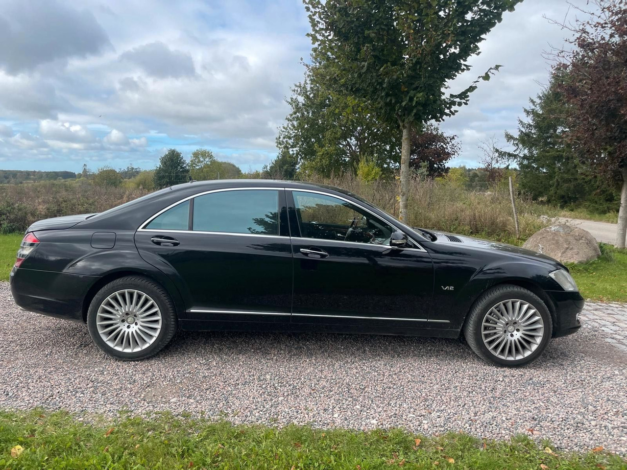 Mercedes-Benz S 600 S-Klasse Limousine - Carrinha: foto 5 Mercedes-Benz S 600 S-Klasse Limousine - Carrinha: foto 5