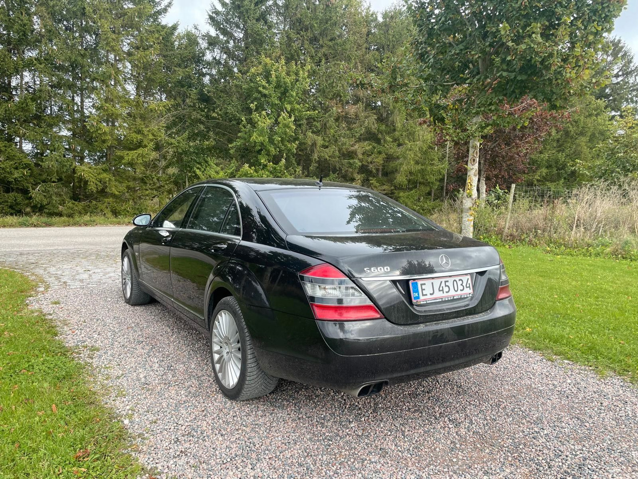 Mercedes-Benz S 600 S-Klasse Limousine - Carrinha: foto 3 Mercedes-Benz S 600 S-Klasse Limousine - Carrinha: foto 3