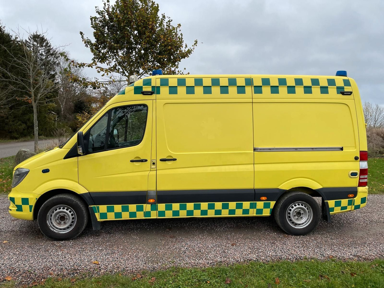 Mercedes-Benz Sprinter II 316 CDI Aut Ambulance Mercedes-Benz Sprinter II 316 CDI Aut Ambulance - Furgão: foto 3 Mercedes-Benz Sprinter II 316 CDI Aut Ambulance Mercedes-Benz Sprinter II 316 CDI Aut Ambulance - Furgão: foto 3