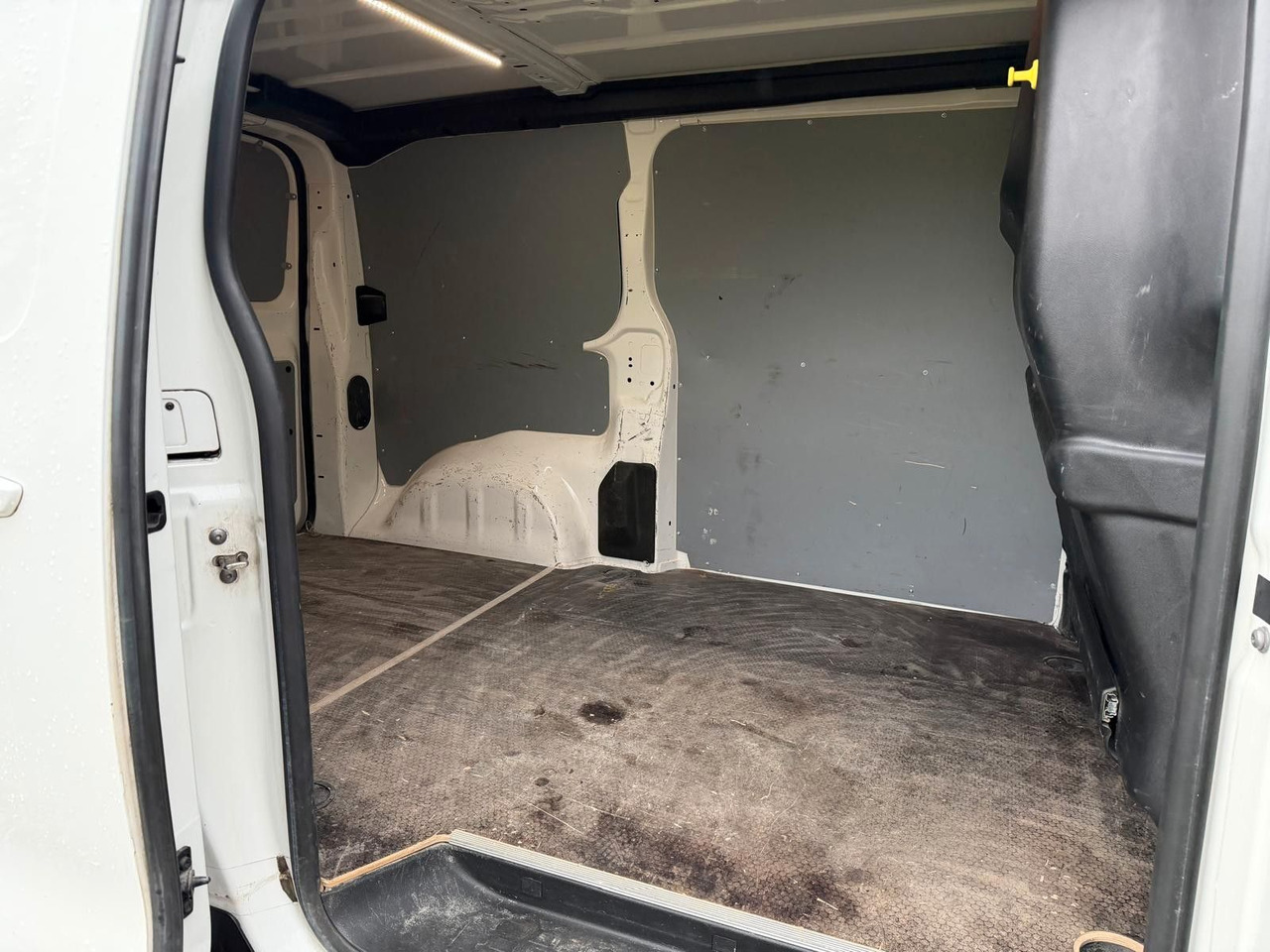 Leasing de Peugeot Expert Kasten Premium L2 Peugeot Expert Kasten Premium L2: foto 21 Leasing de Peugeot Expert Kasten Premium L2 Peugeot Expert Kasten Premium L2: foto 21