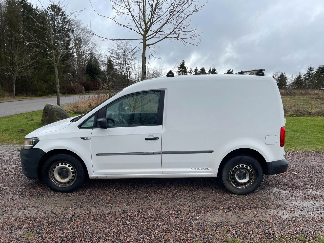 Volkswagen Caddy Kasten BlueMotion Volkswagen Caddy Kasten 2.0 TDI BlueMotion *5900 € netto - Furgão compacto: foto 3 Volkswagen Caddy Kasten BlueMotion Volkswagen Caddy Kasten 2.0 TDI BlueMotion *5900 € netto - Furgão compacto: foto 3