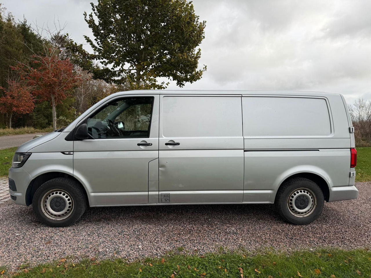 Volkswagen T6 Transporter Kasten lang - Furgão de passageiros: foto 2 Volkswagen T6 Transporter Kasten lang - Furgão de passageiros: foto 2