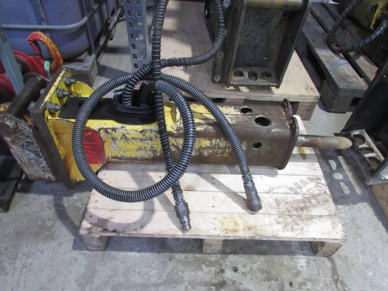 Atlas-Copco EC 40 T Hydraulikhammer 2.100 EUR - Martelo hidráulico por Máquina de construção: foto 1 Atlas-Copco EC 40 T Hydraulikhammer 2.100 EUR - Martelo hidráulico por Máquina de construção: foto 1