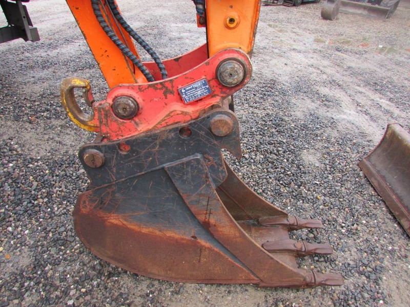 Komatsu PC 80 MR-3 Kettenbagger 30.000 EUR / AC - Mini escavadeira: foto 3 Komatsu PC 80 MR-3 Kettenbagger 30.000 EUR / AC - Mini escavadeira: foto 3