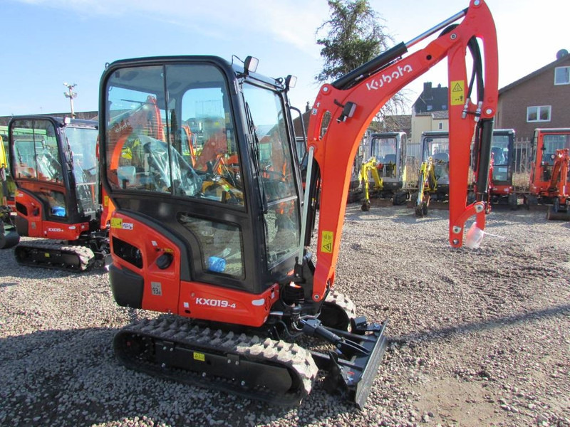 Kubota KX 019-4 HI Minibagger 26.500 EUR - Mini escavadeira: foto 3 Kubota KX 019-4 HI Minibagger 26.500 EUR - Mini escavadeira: foto 3