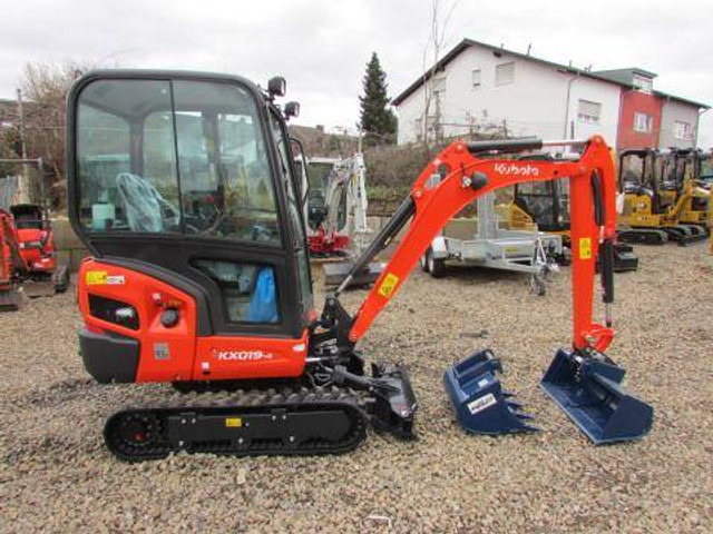 Kubota KX 019-4 Minibagger 26.750 EUR - Mini escavadeira: foto 1 Kubota KX 019-4 Minibagger 26.750 EUR - Mini escavadeira: foto 1