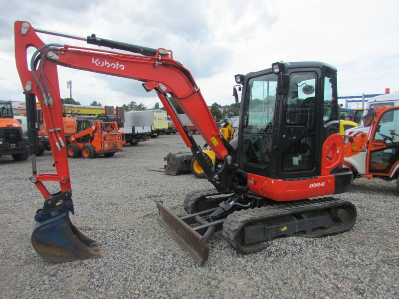 Kubota KX 042-4a HI Minibagger 39.500 EUR - Mini escavadeira: foto 3 Kubota KX 042-4a HI Minibagger 39.500 EUR - Mini escavadeira: foto 3