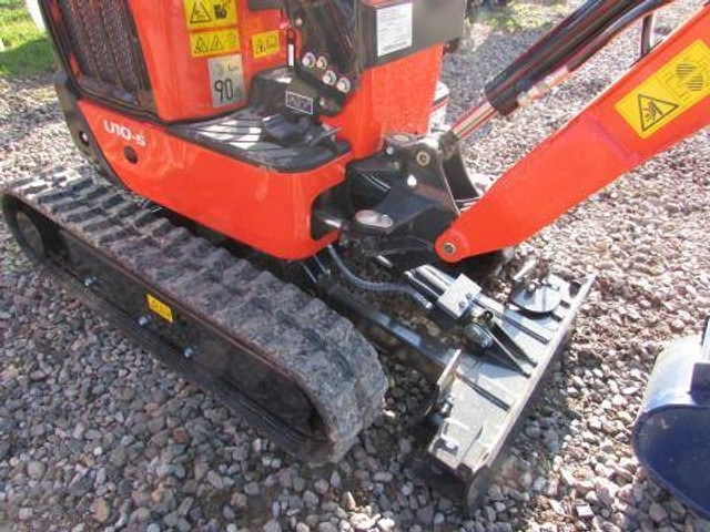 Kubota U 10-5 Side Lever Minibagger 21.500 EUR - Mini escavadeira: foto 4 Kubota U 10-5 Side Lever Minibagger 21.500 EUR - Mini escavadeira: foto 4