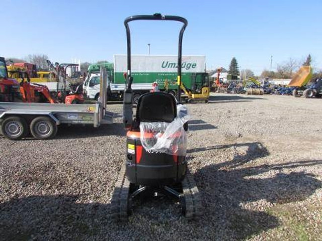Kubota U 10-5 Side Lever Minibagger 21.500 EUR - Mini escavadeira: foto 5 Kubota U 10-5 Side Lever Minibagger 21.500 EUR - Mini escavadeira: foto 5