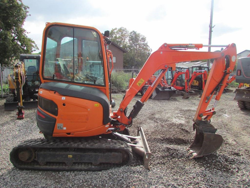 Kubota U 27-4 Minibagger 20.000 EUR - Mini escavadeira: foto 3 Kubota U 27-4 Minibagger 20.000 EUR - Mini escavadeira: foto 3