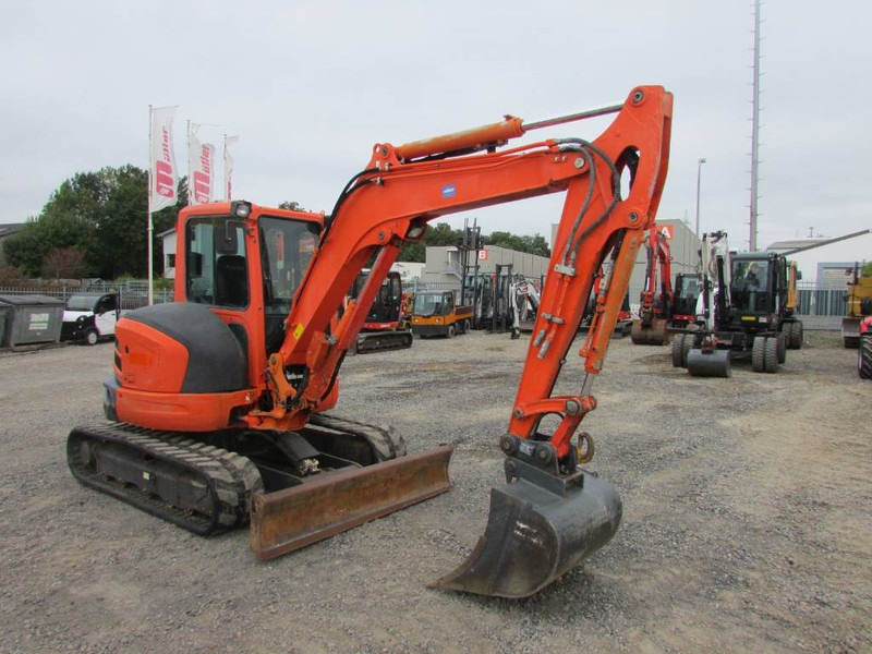 Kubota U 55-4 Minibagger 24.500 EUR - Mini escavadeira: foto 2 Kubota U 55-4 Minibagger 24.500 EUR - Mini escavadeira: foto 2