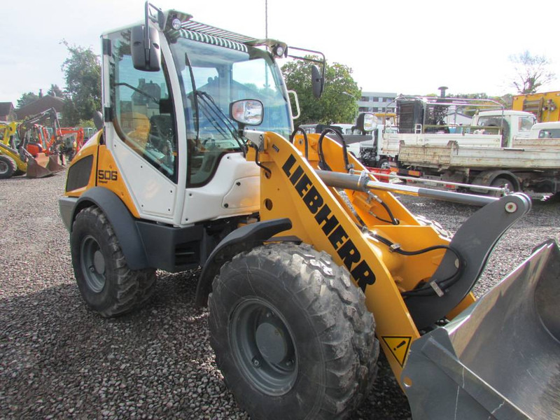 Liebherr L 506 Compact Radlader 46.500 EUR netto L506C - Pá carregadora de rodas: foto 3 Liebherr L 506 Compact Radlader 46.500 EUR netto L506C - Pá carregadora de rodas: foto 3