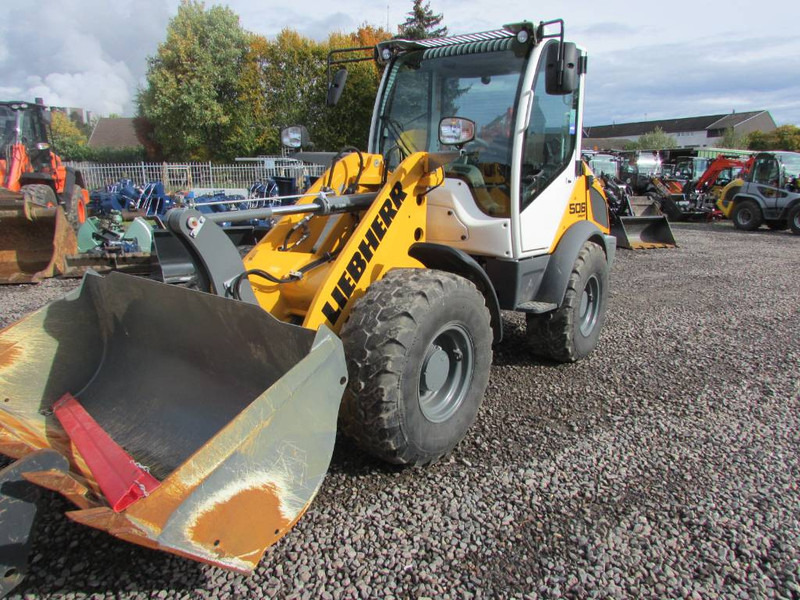 Liebherr L 506 Compact Radlader 46.500 EUR netto L506C - Pá carregadora de rodas: foto 4 Liebherr L 506 Compact Radlader 46.500 EUR netto L506C - Pá carregadora de rodas: foto 4