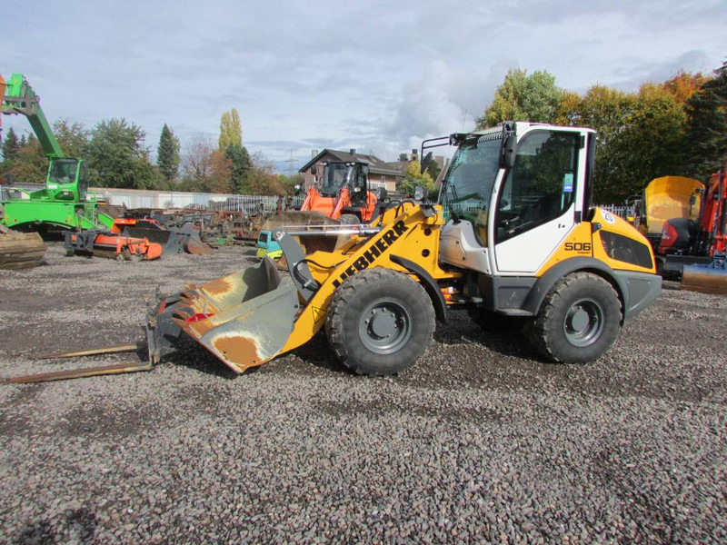Liebherr L 506 Compact Radlader 46.500 EUR netto L506C - Pá carregadora de rodas: foto 2 Liebherr L 506 Compact Radlader 46.500 EUR netto L506C - Pá carregadora de rodas: foto 2